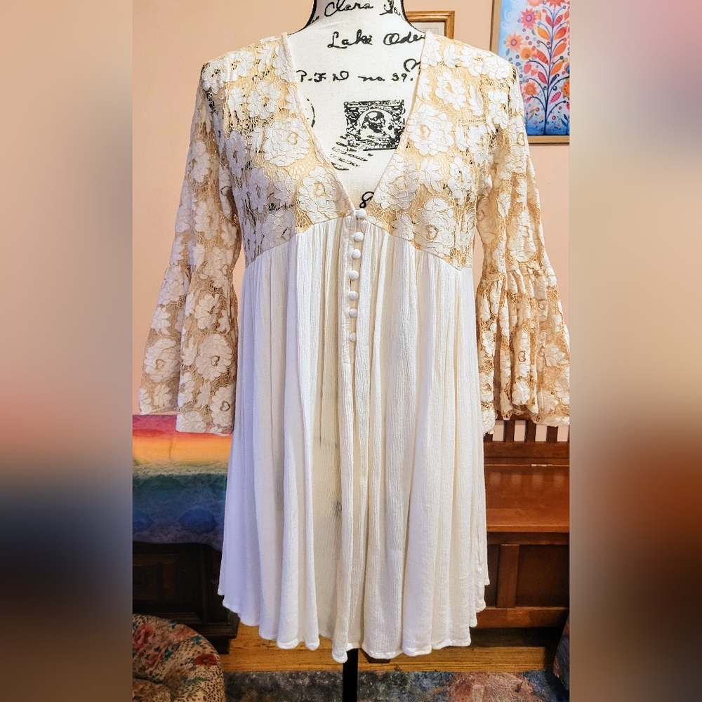 Blu Heaven Boho Bell Sleeve Floral Festival Dress, Ivory, Breezy, M, EUC - Picture 4 of 13